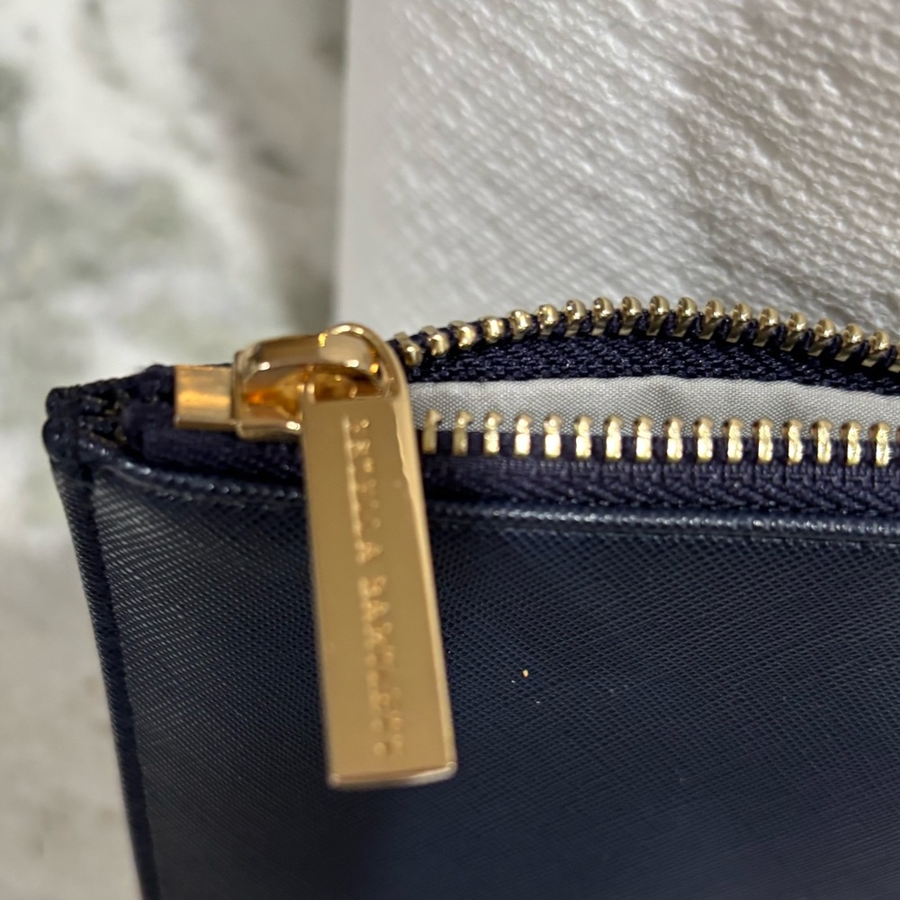 ESTELLA BARTLETT CLUTCH (Black , Gold) - Picture 2 of 9